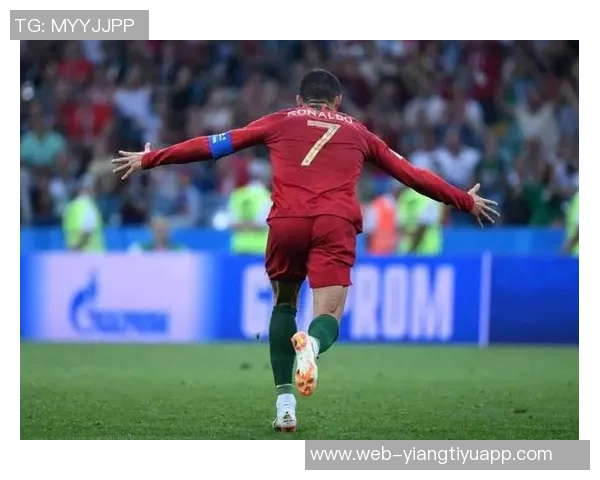 C罗进球数突破950引发热议费迪南德感慨埃弗拉质疑争论何需继续