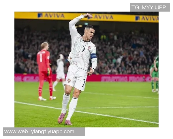 C罗因肘击被红牌罚下葡萄牙媒体预测将禁赛三场但FIFA态度不同